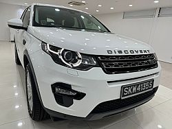 Land Rover Discovery Sport 2.0S14 7STR Rear Entertainment 2015 White